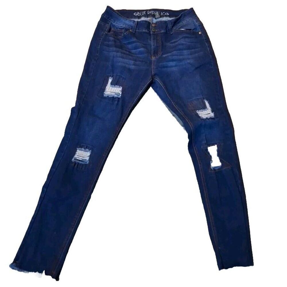 Blue Republic Jeans Juniors Size  18 Destroyed Cut Off Skinny Whiskered Faded